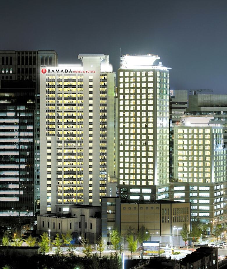 Namdaemun Hotel & Suite