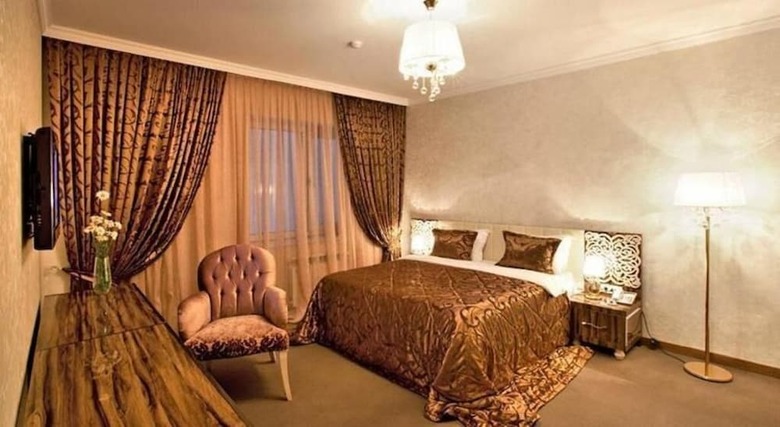 Paradise Hotel Baku