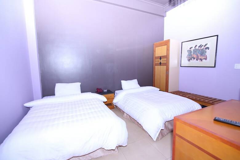 Geminai Hotel & Cafe
