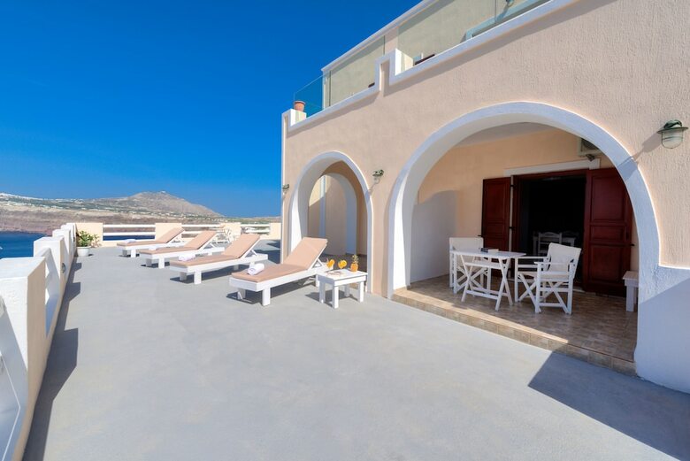 Aparthotel Akrotiri Apartments