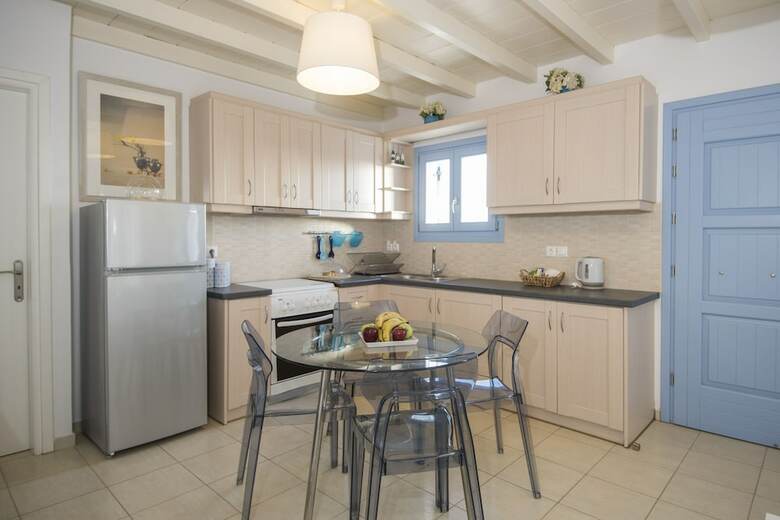 Villa Naxian Resort