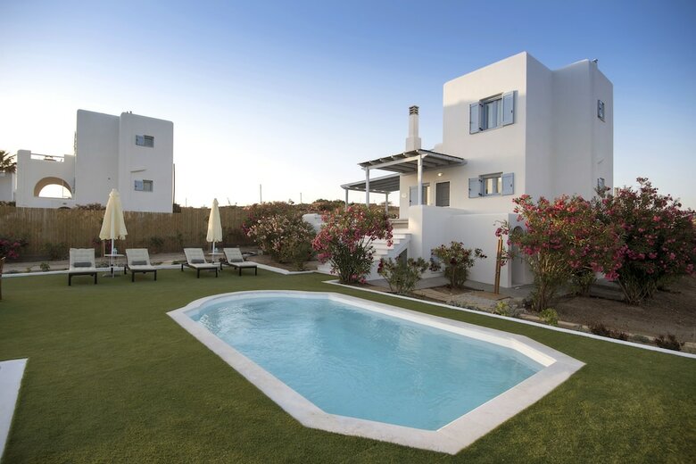 Villa Naxian Resort