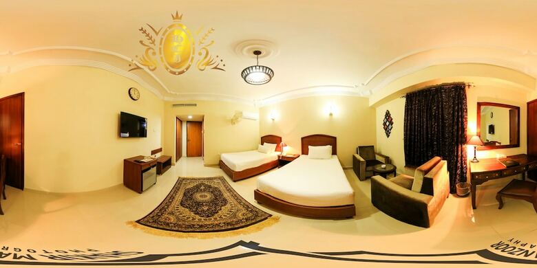 Hotel Crown Inn