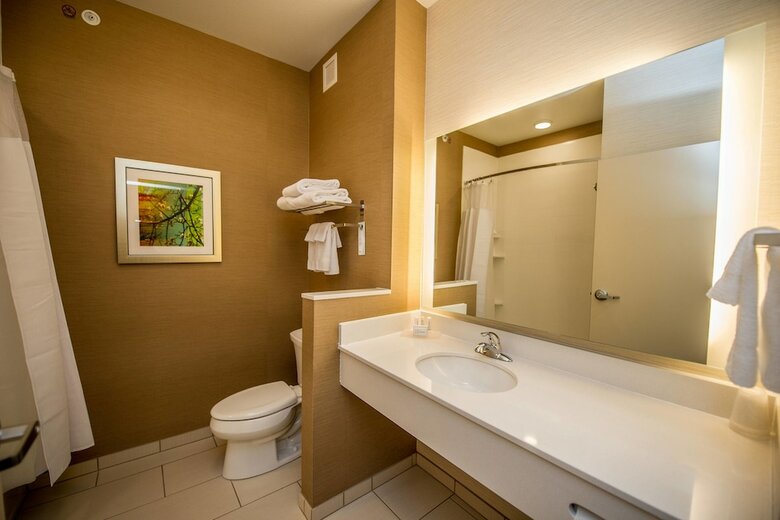 Hotel Fairfield Inn & Suites Cambridge