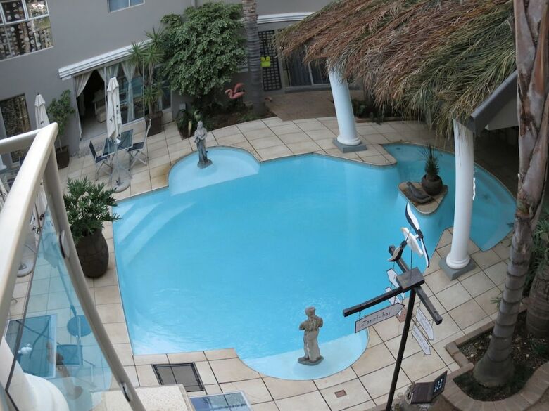 Hotel Cocomo Guesthouse, Spa And Conference Centre