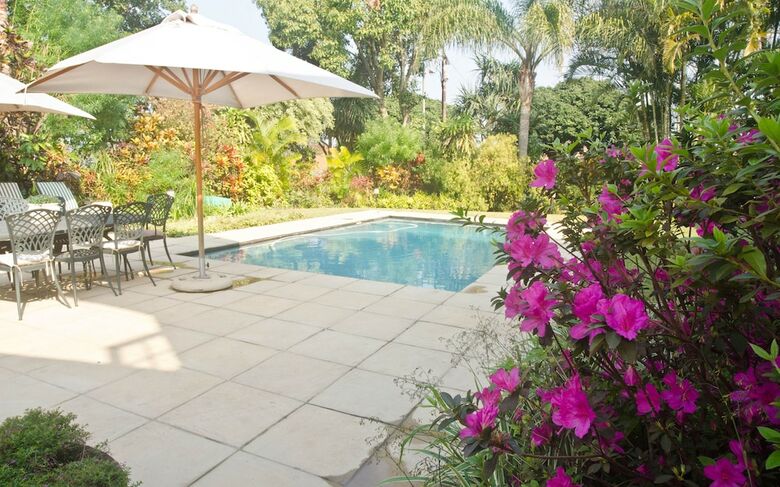 Cornerway Bed And Breakfast