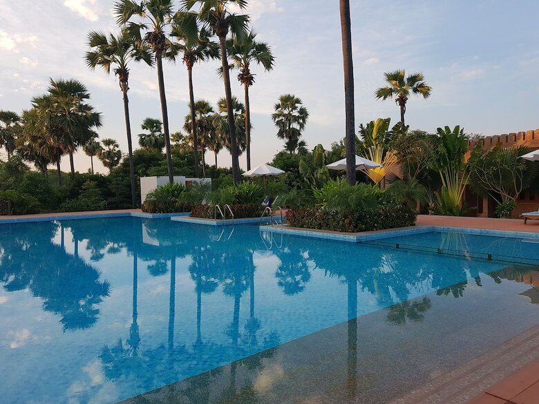 Famous Hotel Bagan