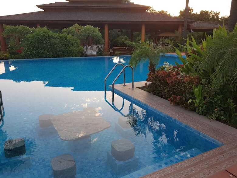 Famous Hotel Bagan