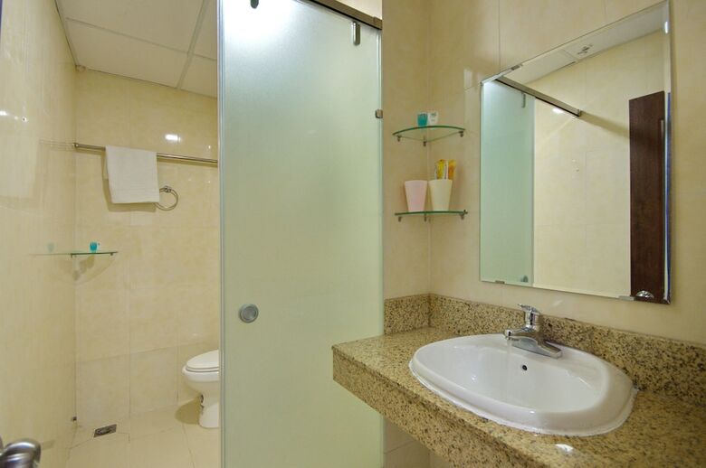 Handy Holiday Nha Trang Beach Apartment