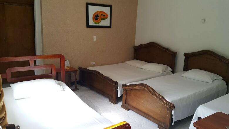 Hotel La Casa Amarela