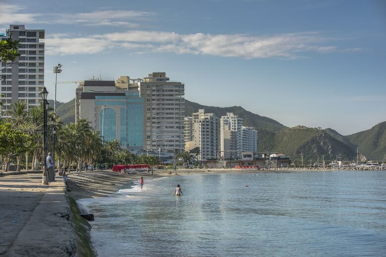 Hotel Portobahia