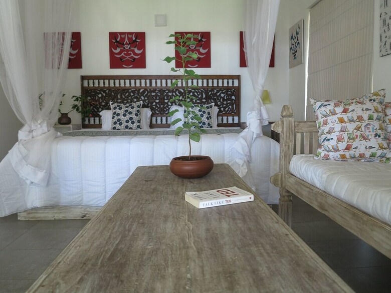 Hotel Esperanza Beach