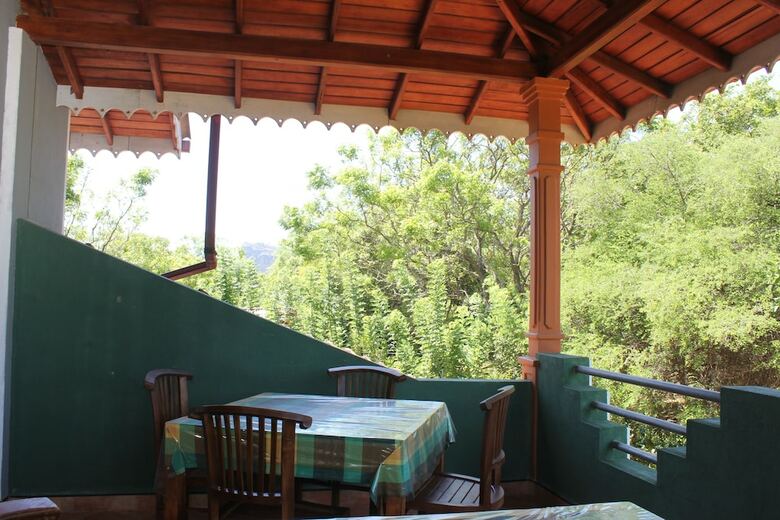 Hotel Sinhagiri Villa