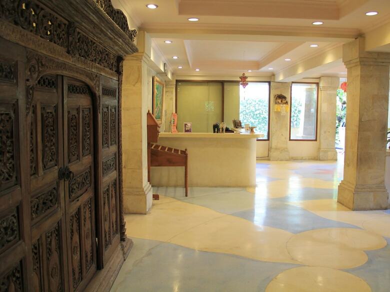Nathan Hotel