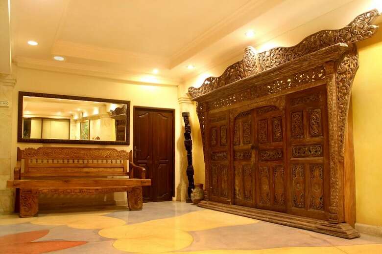 Nathan Hotel