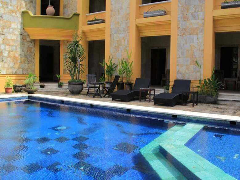 Nathan Hotel