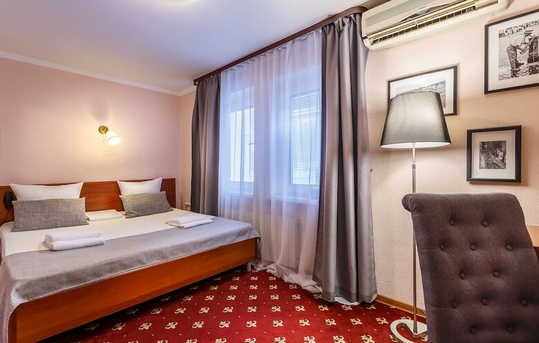 Mayak Hotel
