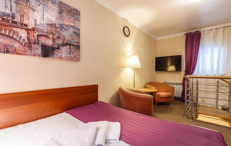 Mayak Hotel