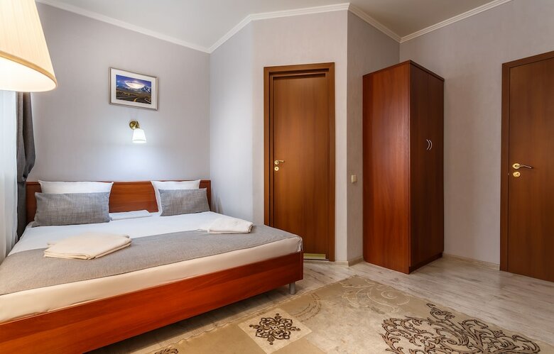 Mayak Hotel