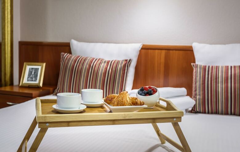 Mayak Hotel