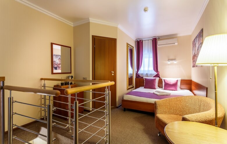 Mayak Hotel