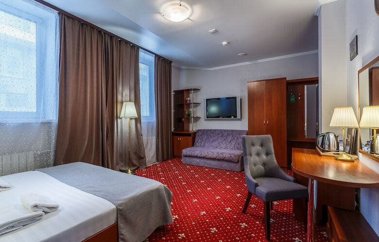 Mayak Hotel