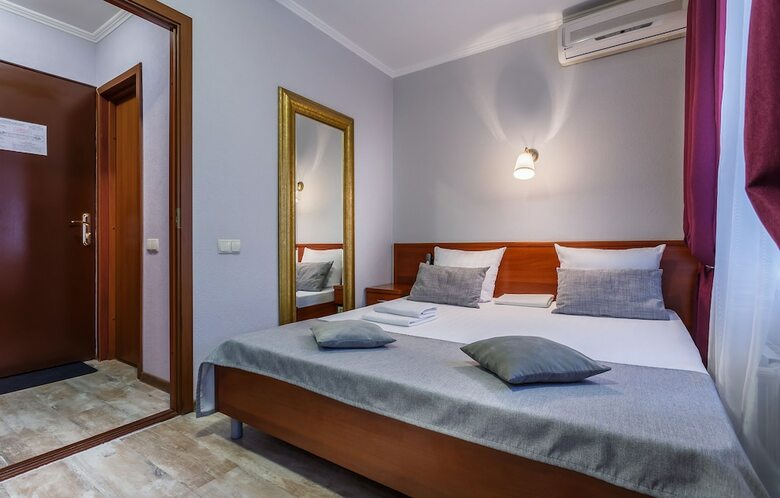 Mayak Hotel