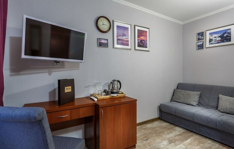 Mayak Hotel
