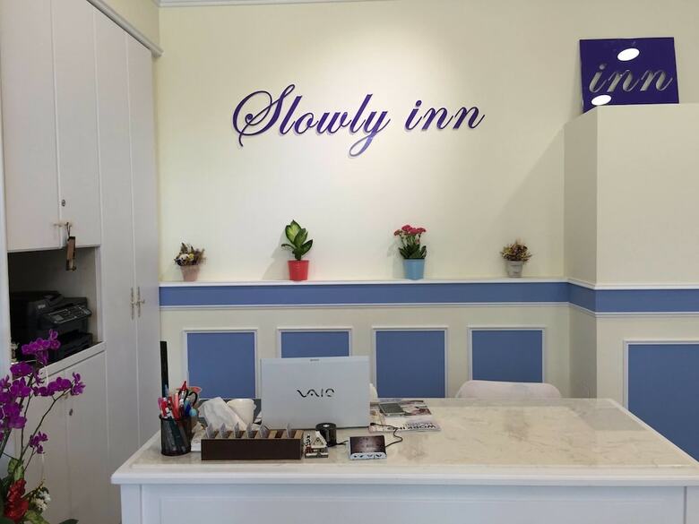 Hotel Slowly Inn