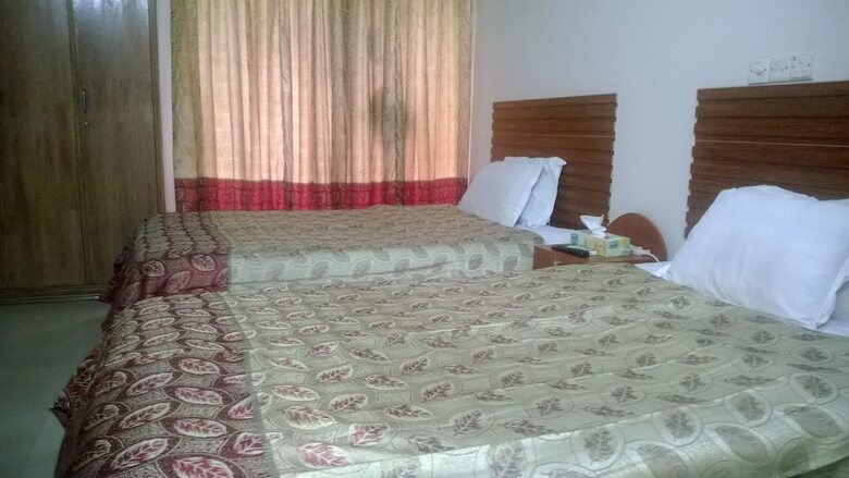 Hotel Traveller Inn