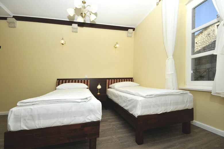 Hotel Palace Central Square