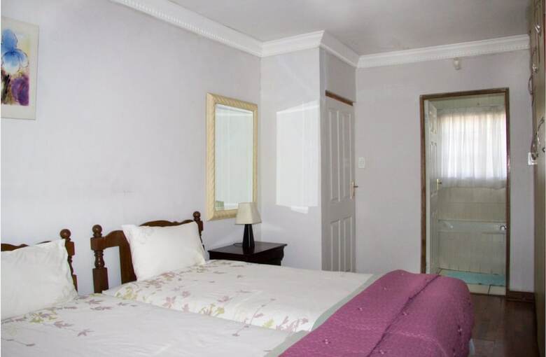 Phokeng Gardens Bed And Breakfast