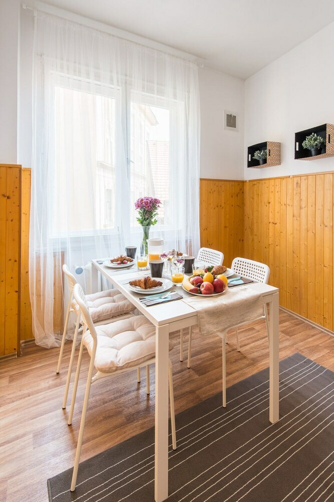 Na Zborenci Apartments