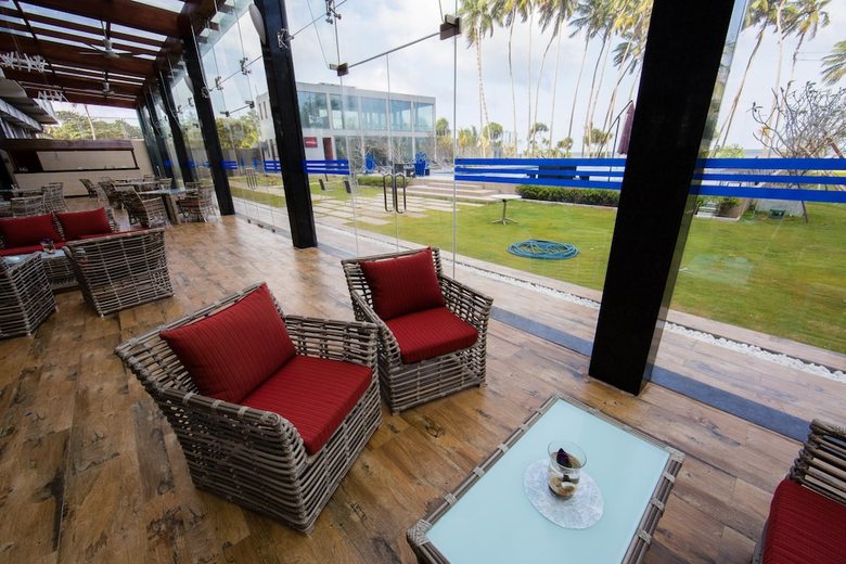Hotel Club Waskaduwa Beach Resort & Spa