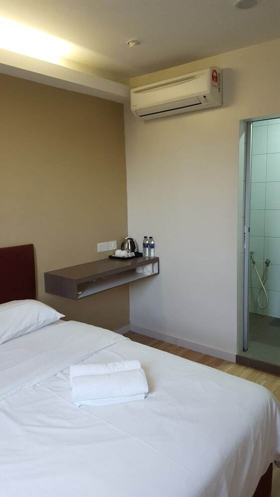 Hotel River View Inn Nusa Bestari Skudai