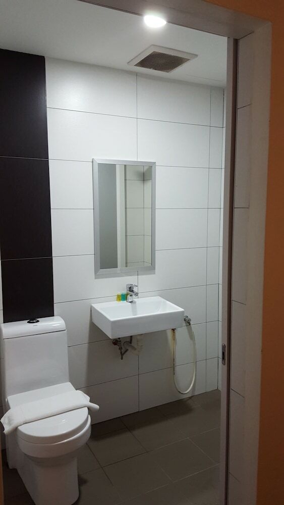 Hotel River View Inn Nusa Bestari Skudai