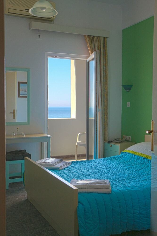 Myrtos Hotel