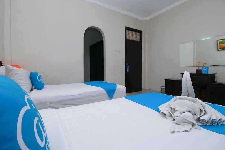 Hotel Airy Seminyak Petitenget Kuta Bali