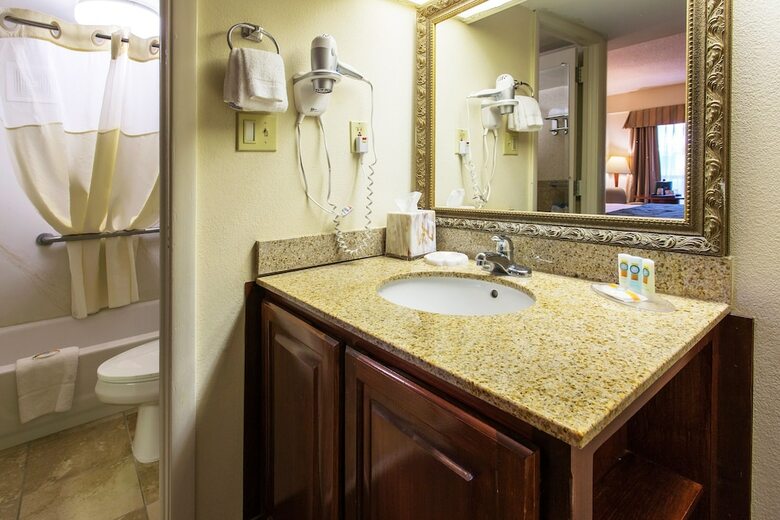 Hotel Quality Inn Savannah Historic District