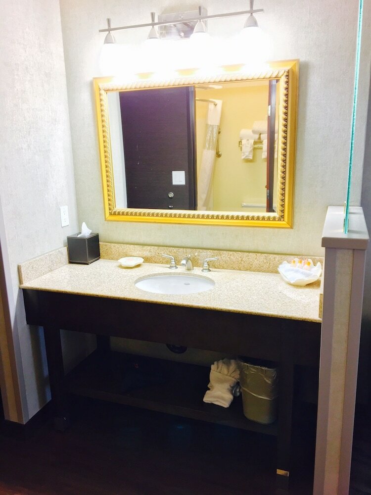 Elizabeth Oceanfront Suites, Ascend Hotel Collection