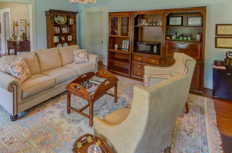 Hotel Steele Cottage