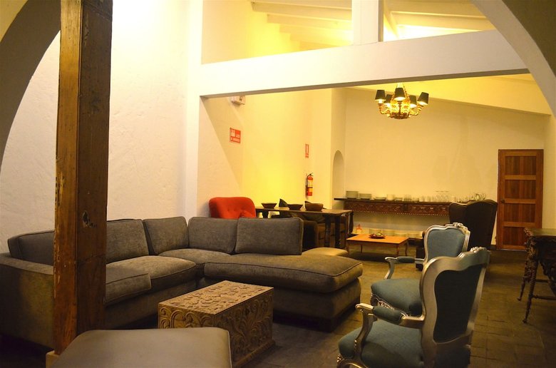 Hotel Empedrada Lodge