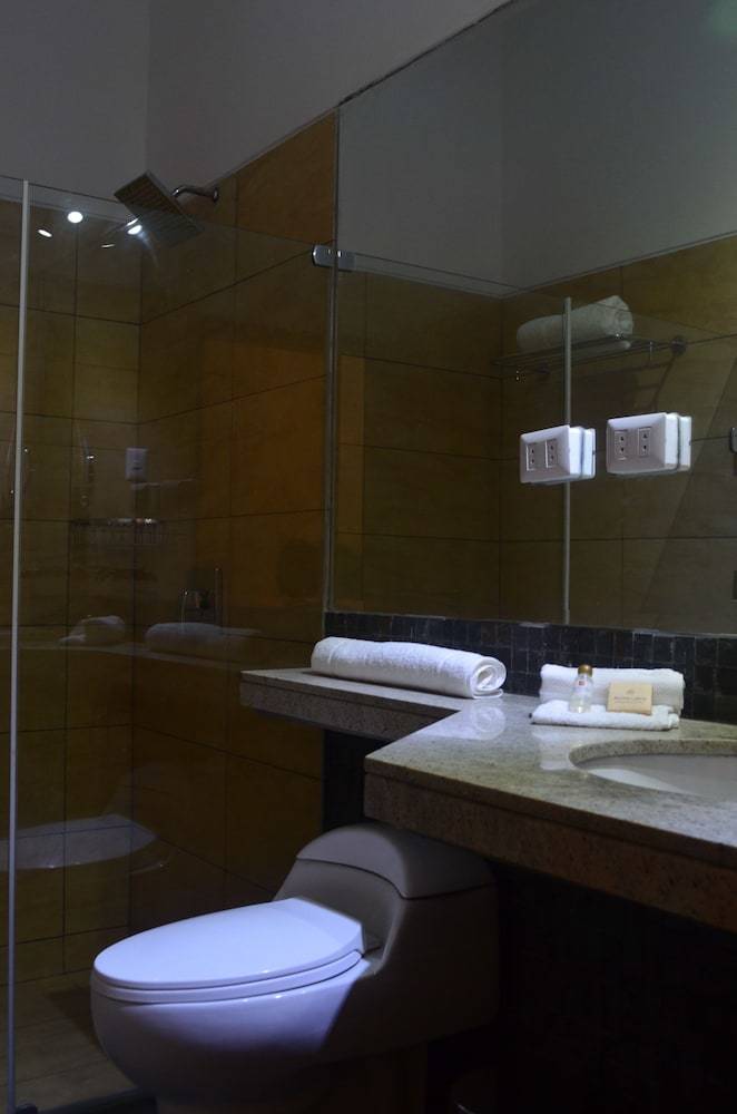 Hotel Empedrada Lodge