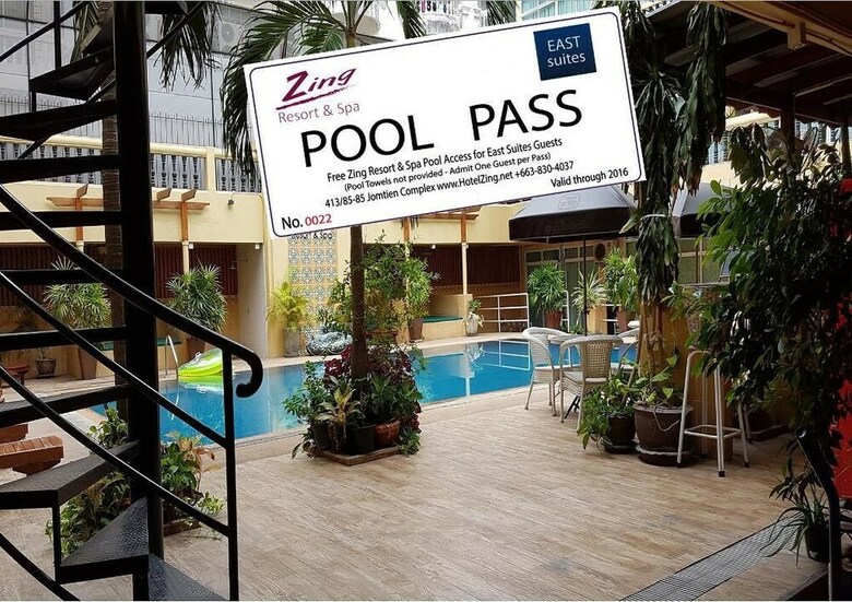Hotel East Suites