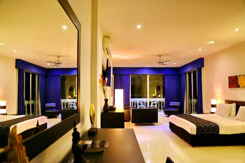Hotel East Suites