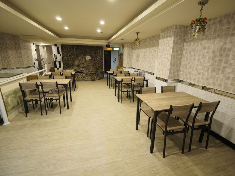 Heyue Hotel