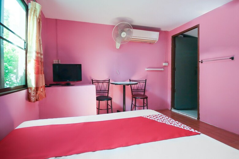 Hostal Eden Hostel