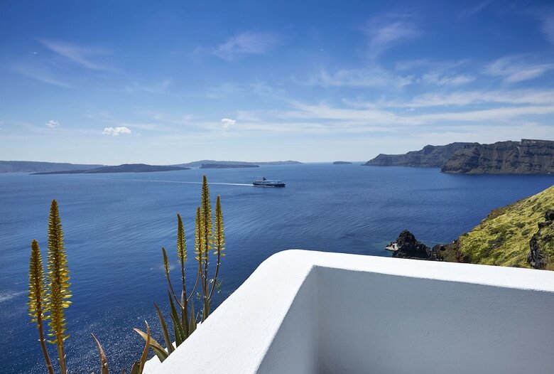 Villa Helianthus Suites