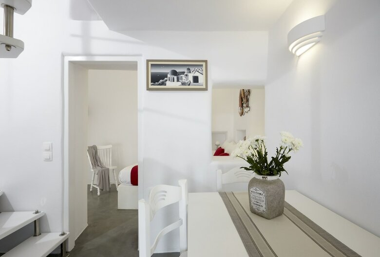 Villa Helianthus Suites