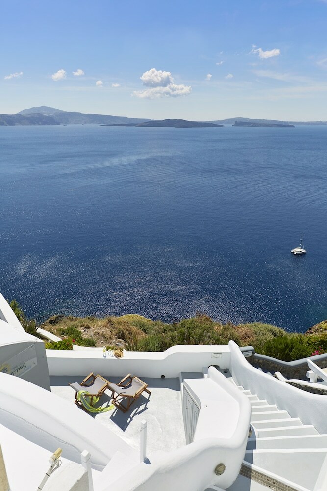 Villa Helianthus Suites